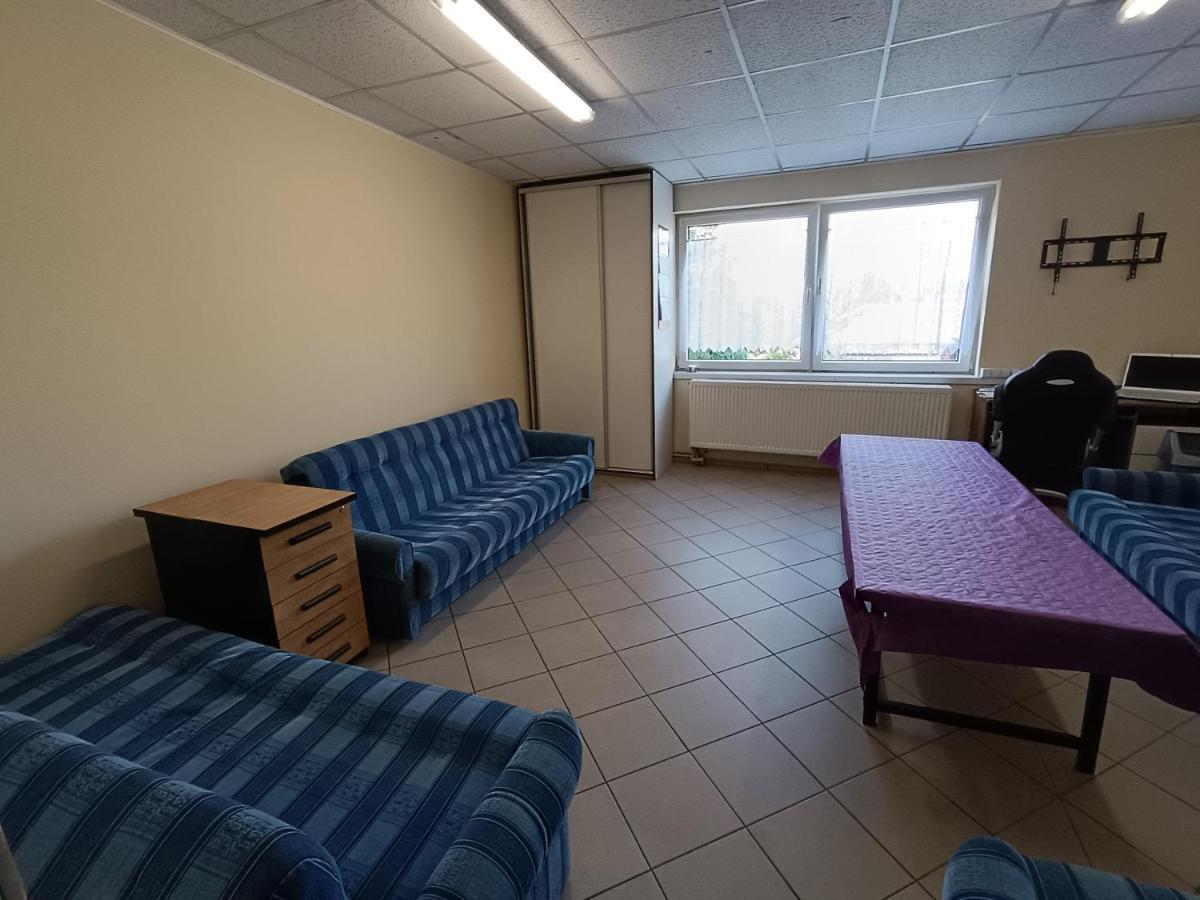 Hostel Welinek Gratis Parking Stęszew Eksteriør billede